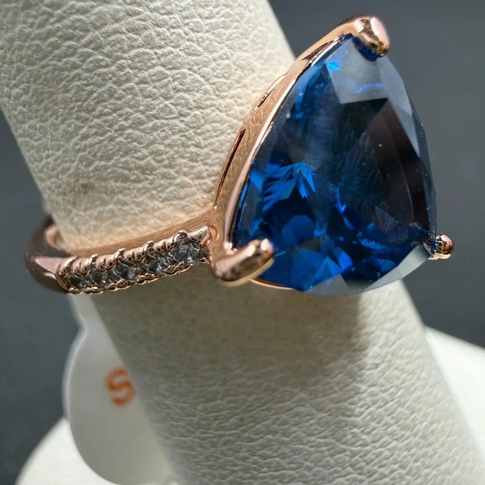 Bomb Party More Than Iconic Size 6 Ring Lab True Topaz RBP6653 Rose Gold